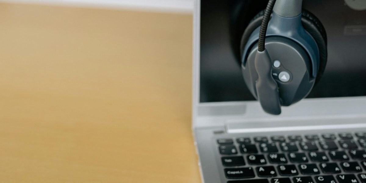 Remote closer working from a home office