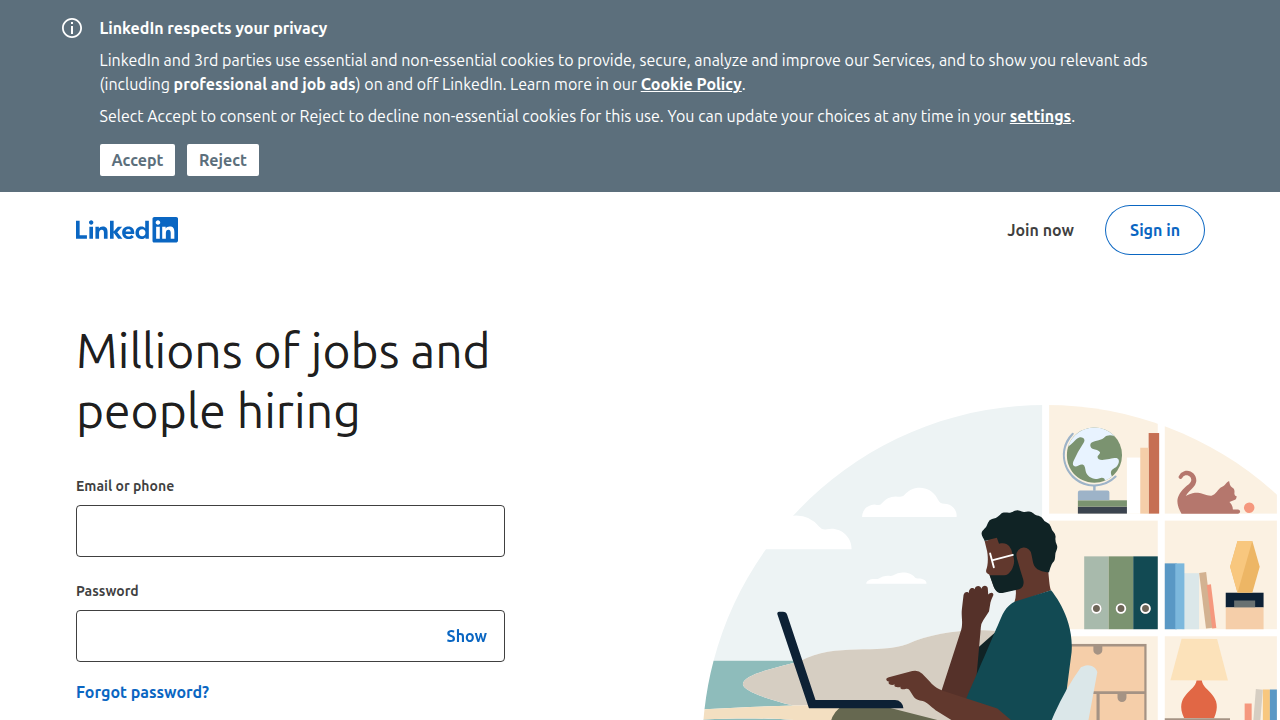 A screenshot of the LinkedIn Jobs interface, showing how it serves as an alternative platform for discovering job opportunities and connecting with industry professionals.
