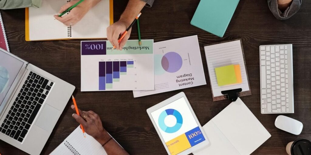 This article explains how remote high‑ticket closers can use penetration pricing—setting a low, time‑limited introductory price—to win market share, reduce pric...